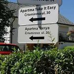 Apartma Tanya דירה